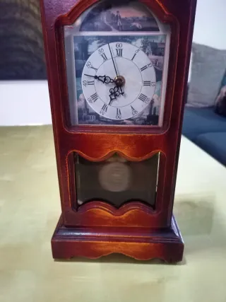 Reloj de Sobremesa Vintage de Caoba