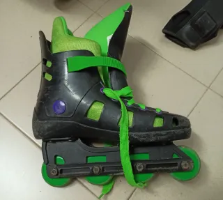 Patines en línea y protecciones