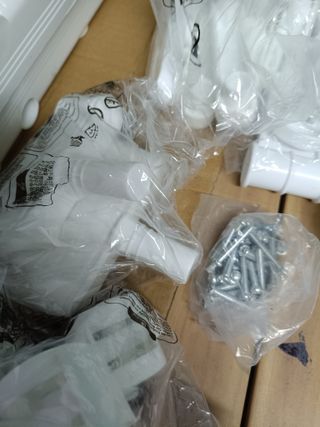 SONGMICS Tendedero, Plegable de 4 Niveles, Móvil, con Ruedas, Alas Plegables, 63,5 x 128 x 173 cm, Gran Capacidad, Montaje Fácil, Uso Interior y Exterior, Blanco LLR701W01