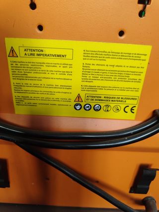 Sierra de mesa Lombarte y cepilladora