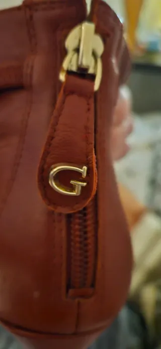 Botines Guess Tacón Rojo