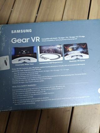 Occhiali Samsung Gear VR per Realtà Virtuale, Bianchi