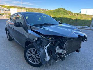 Renault Megane 2014 ACCIDENTADO