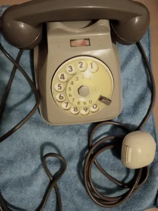 Telefoni e cordless da tavolo