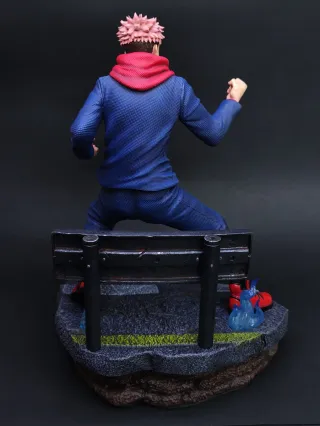 Figura Yuji Itadori Jujutsu Kaisen 1/8 25cm