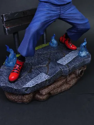 Figura Yuji Itadori Jujutsu Kaisen 1/8 25cm