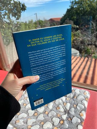 La Sociedad Secreta de Brujas Rebeldes / The Ve...