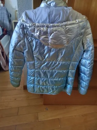 Chaqueta Guess plateada