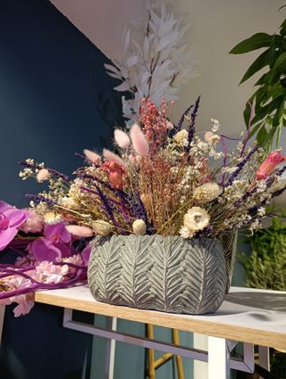 Centro di fiori secchi naturali