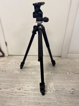 Treppiede Manfrotto per fotocamera reflex