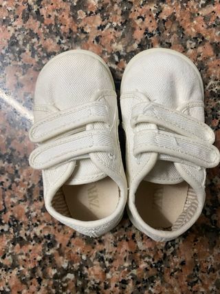 Zapatillas deportivas barefoot Zara para bebé
