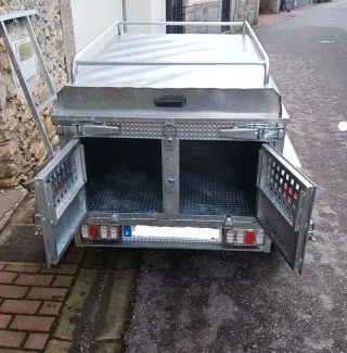 Remolque galvanizado con tapa