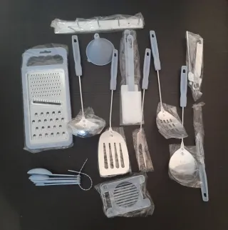 Set Utensilios Cocina Metal y Plástico