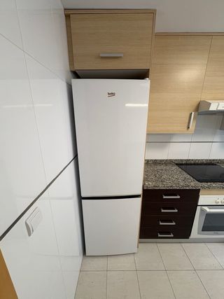 Cocina completa Beko madera y metal