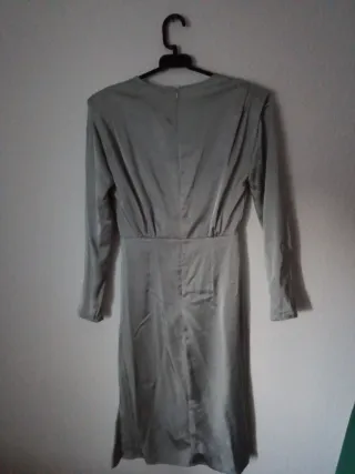 Vestido gris perla