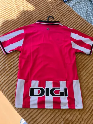 Camiseta Futbol roja y blanca