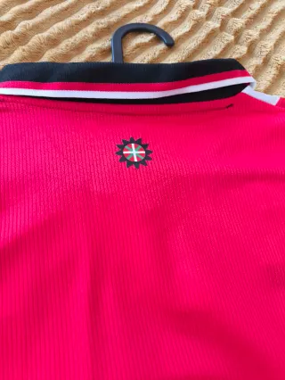 Camiseta Futbol roja y blanca