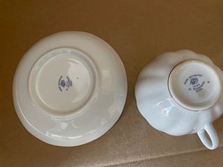Juego de taza y platillo de porcelana rusa – Impe