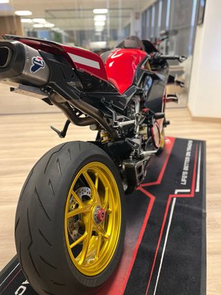 Ducati Panigale V4 Kit Superleggera