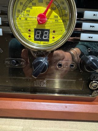 Radio CD y Tocadiscos Lauson