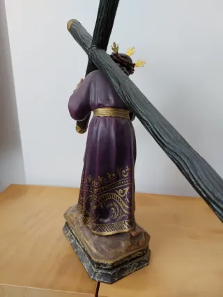 Jesús con la Cruz Olot 32 cm