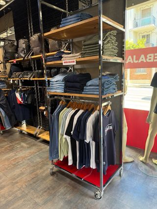 Mobiliario Tienda Ropa