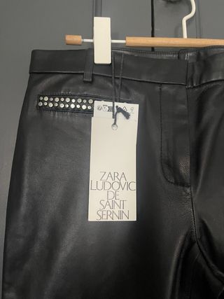Pantalón Zara Piel Negro Tachuelas