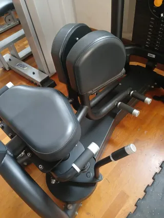 Máquina Profesional Aductor Matrix