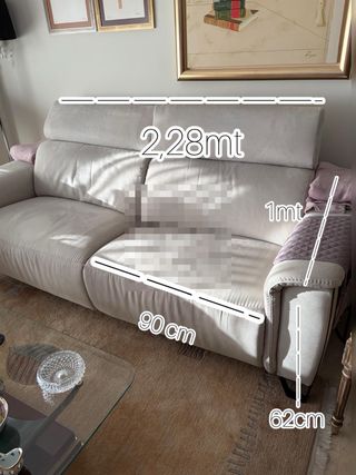 Sofá de tela beige 2,28m en perfectas condiciones