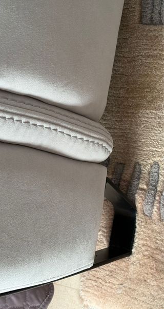 Sofá de tela beige 2,28m en perfectas condiciones