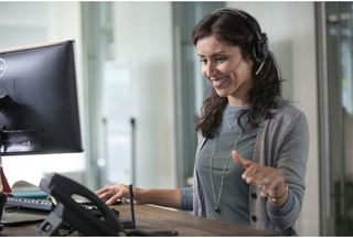 Plantronics - Voyager Focus UC (Poly)