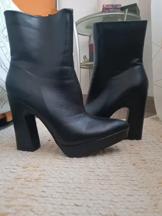 Botines tacón ancho y plataforma negros SIN ESTREN
