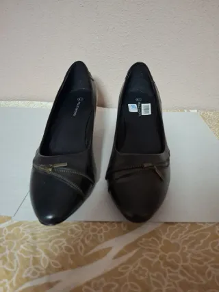 Zapatos de piel negros para mujer