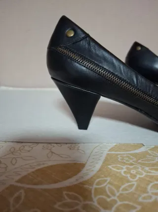 Zapatos de piel negros para mujer