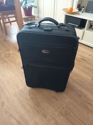 Maleta Grande Negra LowePro