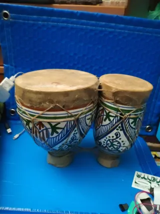 Tamburi bongós africani decorati