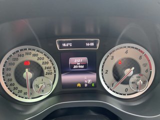 Mercedes-Benz Clase A 180 CDI AMG Line 80 kW (109 CV)