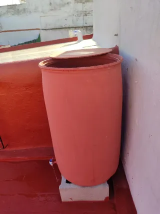 Bidón 100L agua con grifo