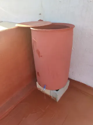 Bidón 100L agua con grifo