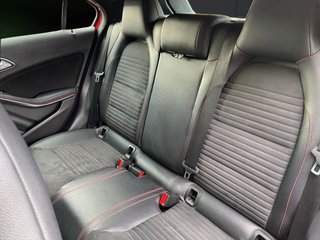 Mercedes-Benz Clase A 180 CDI AMG Line 80 kW (109 CV)