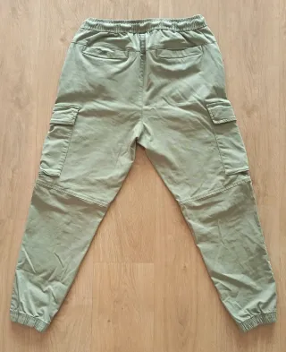 Pantalón cargo verde