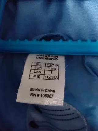 Botas y mono de nieve para niños