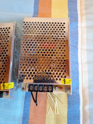 Lote 2 Fuentes Alimentación 12V 8.3A