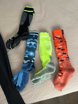Ropa térmica esquí y calcetines niño Talla 4-5-6a