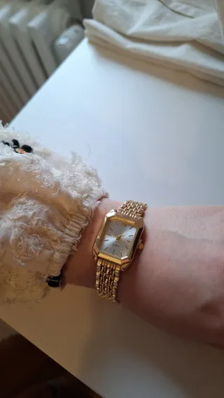 Orologio vintage elegante oro