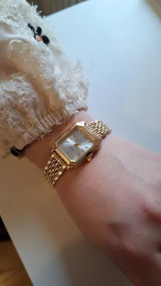 Orologio vintage elegante oro