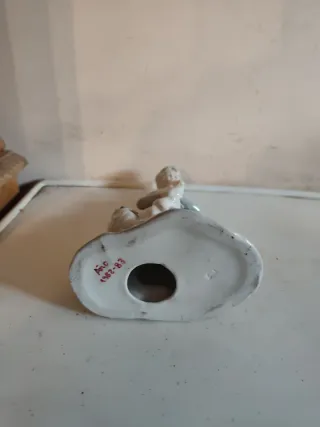 Figura porcelana esmaltada 82-83