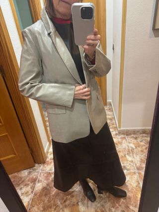 Americana polipiel beige/marrón