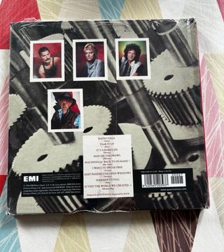 CD Queen The Works. Libreto