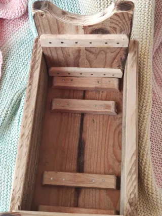 Banquito de madera rústico